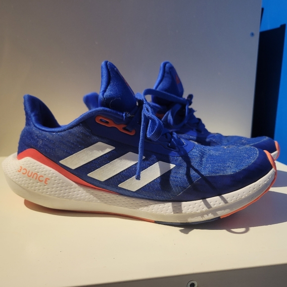 Adidas Bounce - Picture 2 of 10